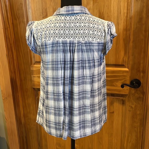 EM button up blouse - Picture 3 of 3